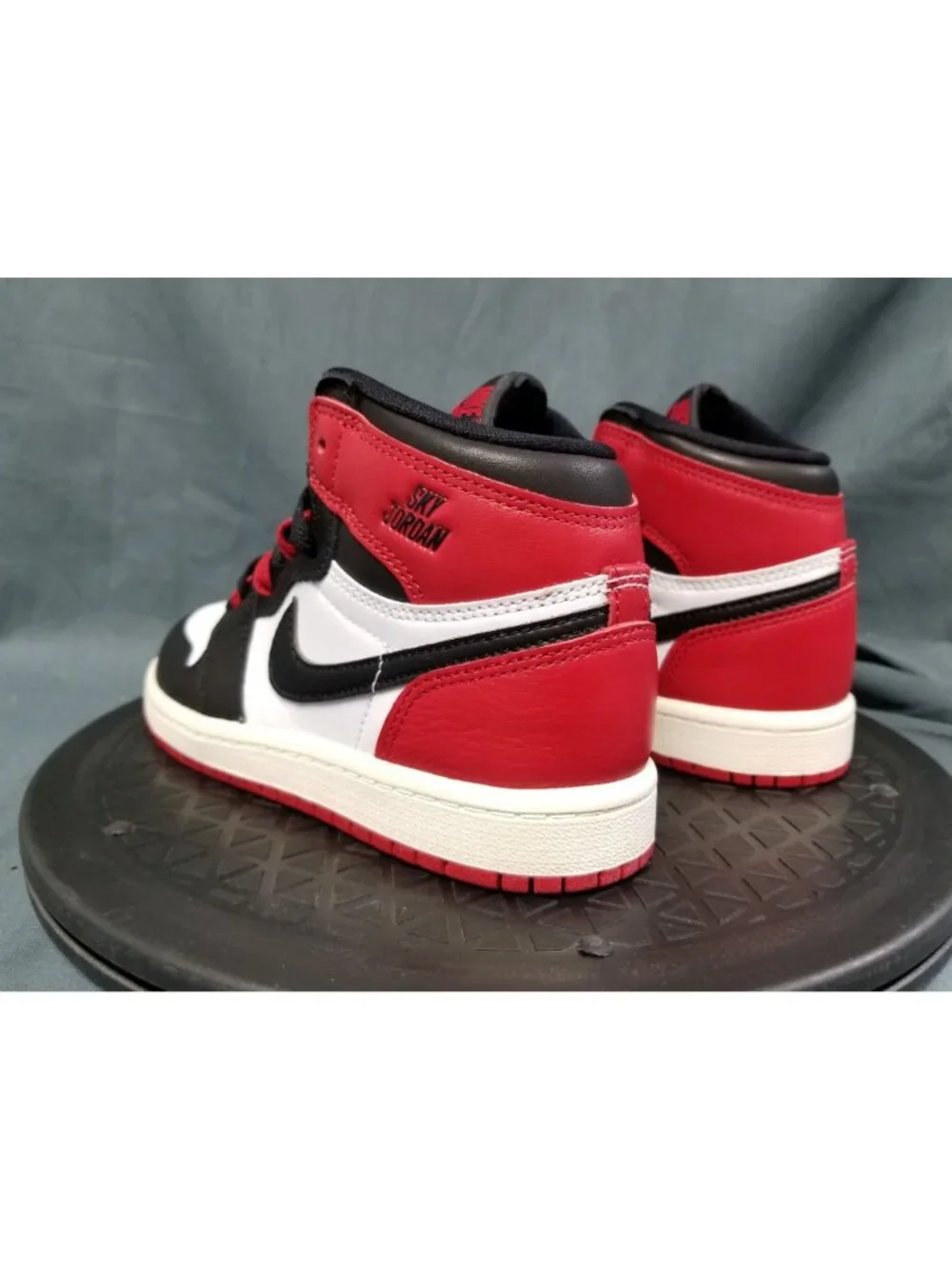 Jordan 1 Retro High OG Black Toe Reimagined DZ5485 106 Men's Size 9 NEW NO BOX!